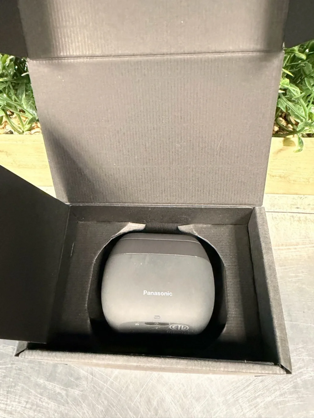 Panasonic ARC5 Electric Handheld Razor - Picture 4 of 16